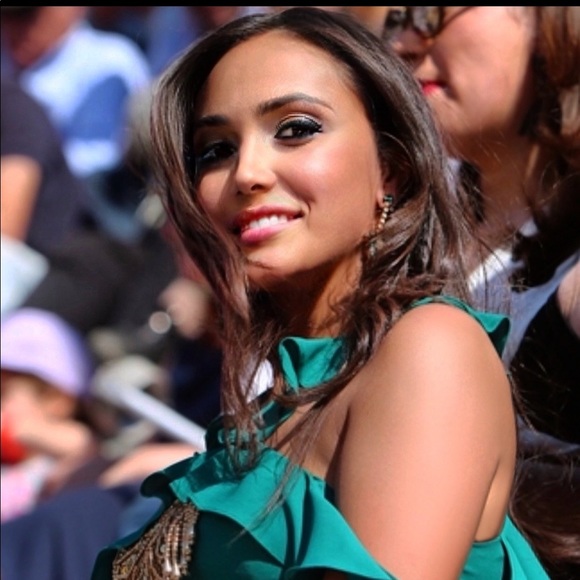 Meet your Posher, Melissa - Picture 1 of 1